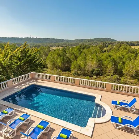 Pili Villa